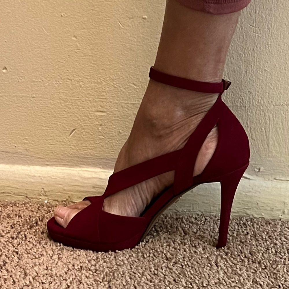 MICHAEL KORS BECKY ANKLE STRAP HEELS